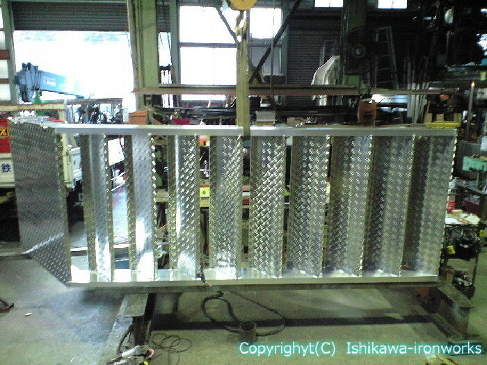 ^bv003_1